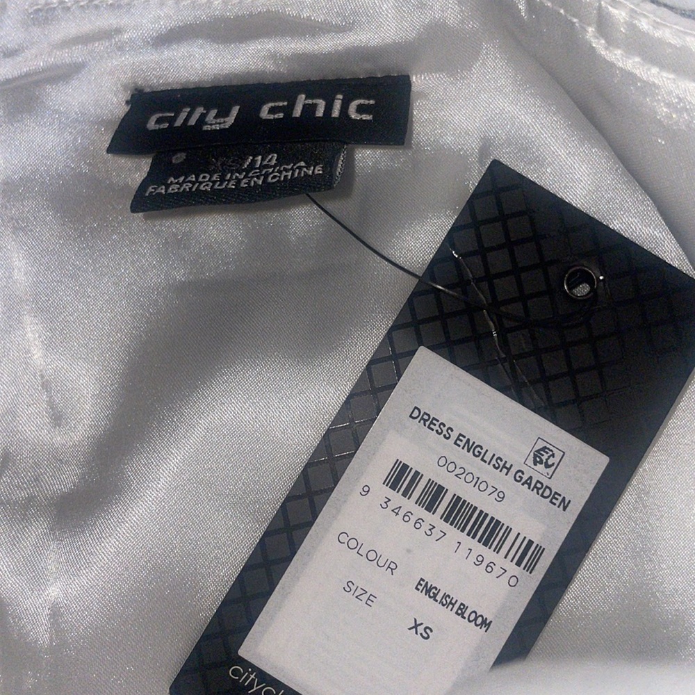 City Chic English Garden White Midi Cocktail Dress SZ 14 NWT - Picture 6 of 8